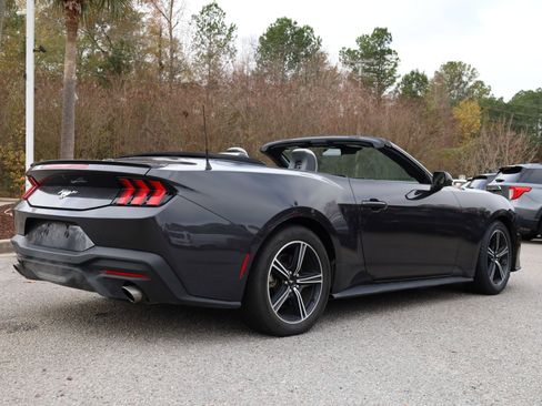 Used 2024 Ford Mustang Premium image 5