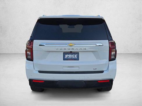 Used 2024 Chevrolet Suburban LT image 7