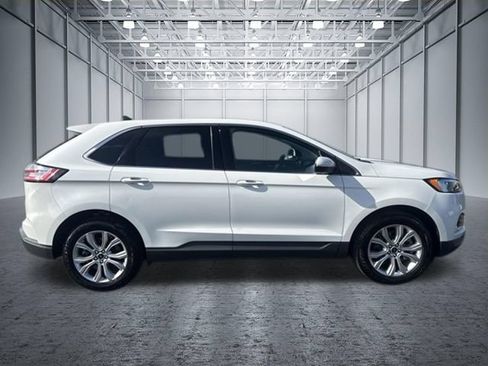 Used 2023 Ford Edge Titanium AWD/4WD image 6