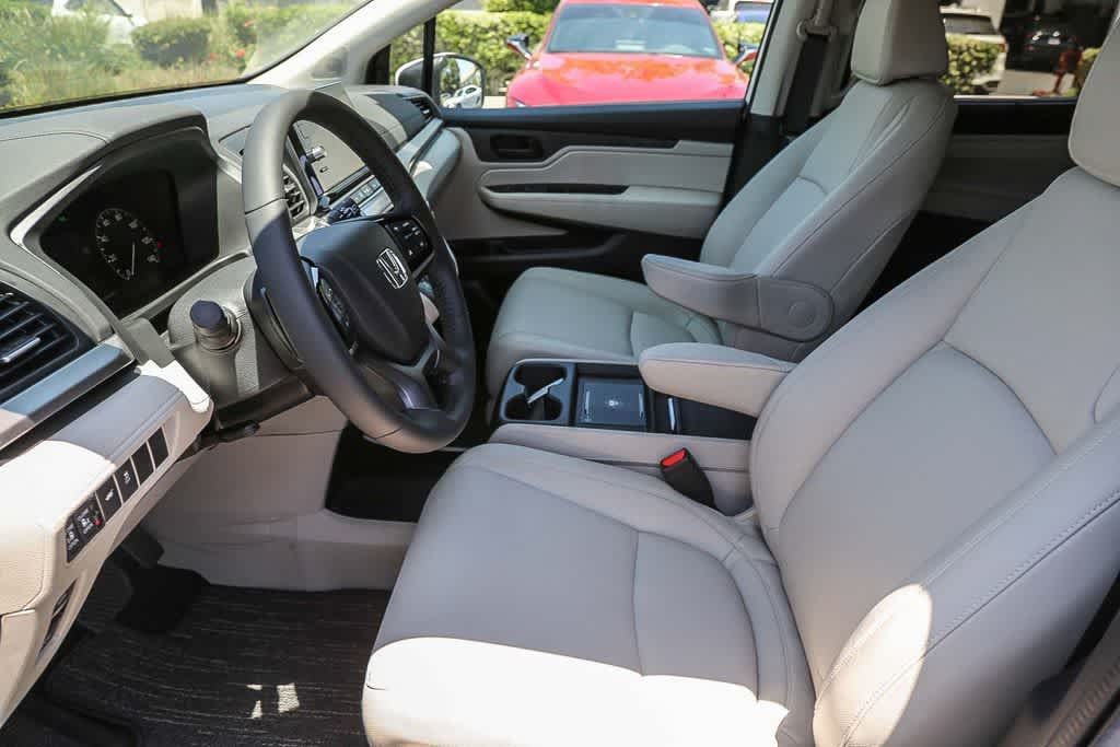 Certified 2026 Honda Odyssey EX-L image 19