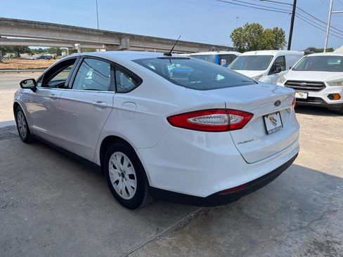 Used 2013 Ford Fusion S FWD image 4