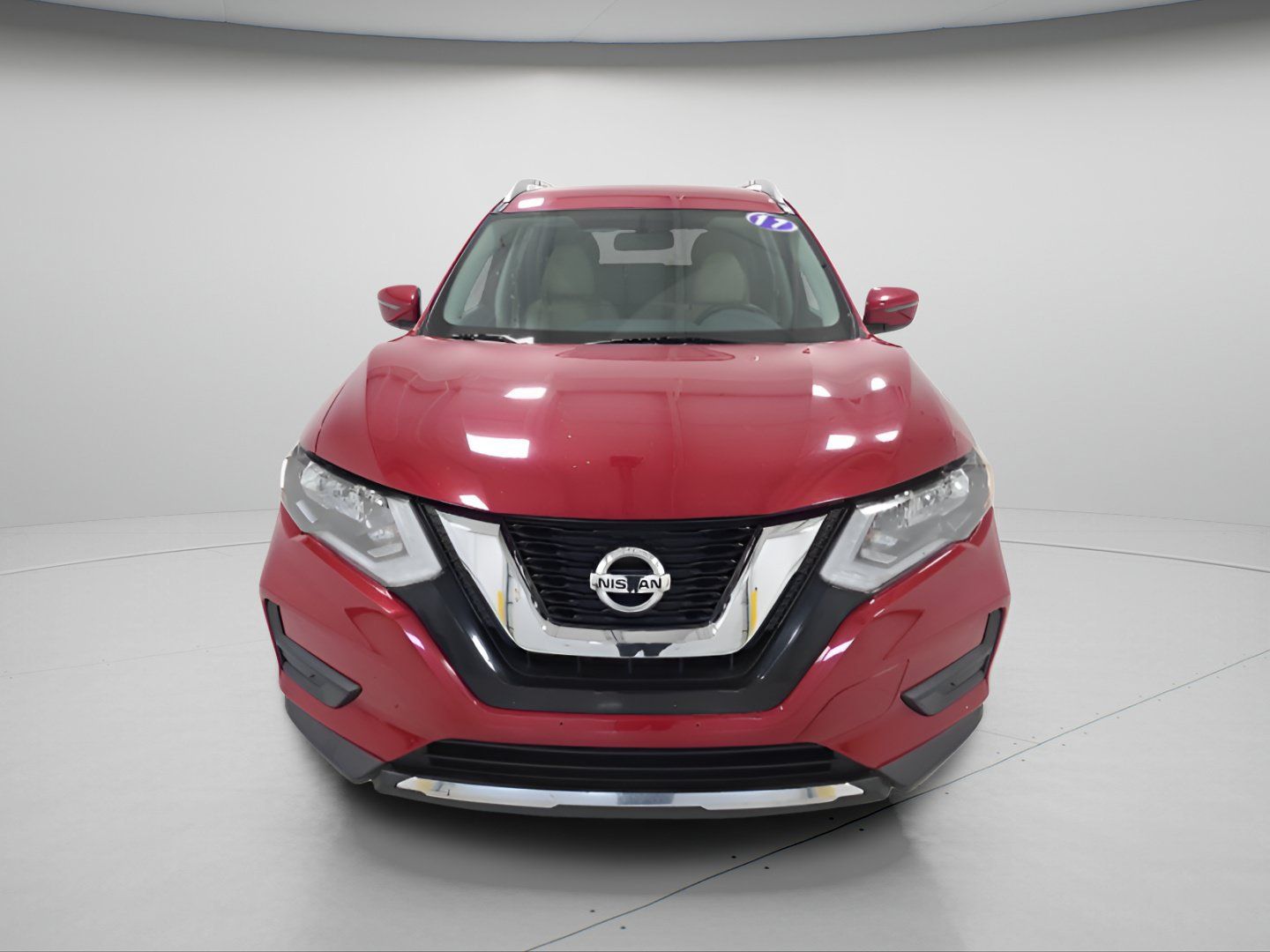 Used 2017 Nissan Rogue SV AWD/4WD image 2
