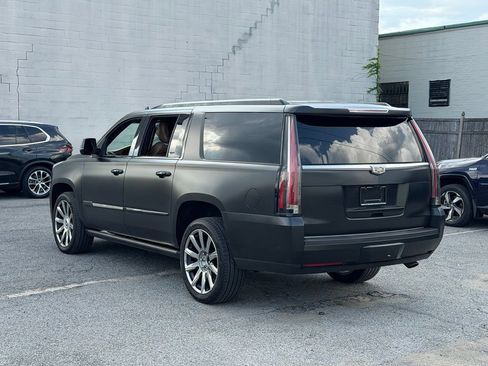 Used 2017 Cadillac Escalade ESV Platinum AWD/4WD image 5
