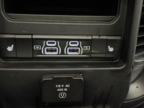 Used 2025 RAM 1500 Laramie image 33