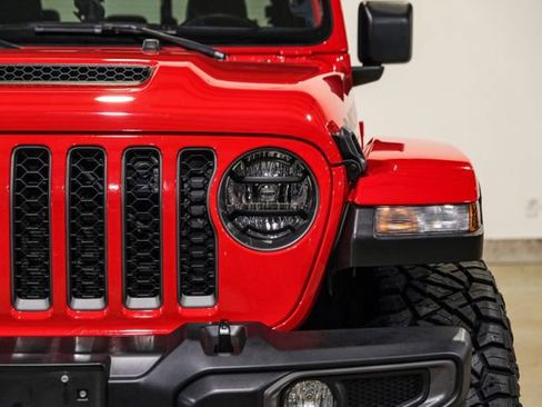 Used 2021 Jeep Gladiator Mojave image 3