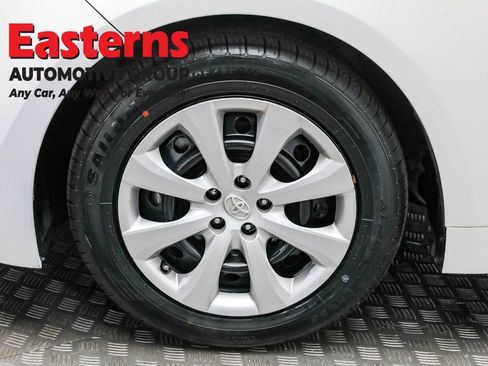 Used 2024 Toyota Corolla LE FWD image 30