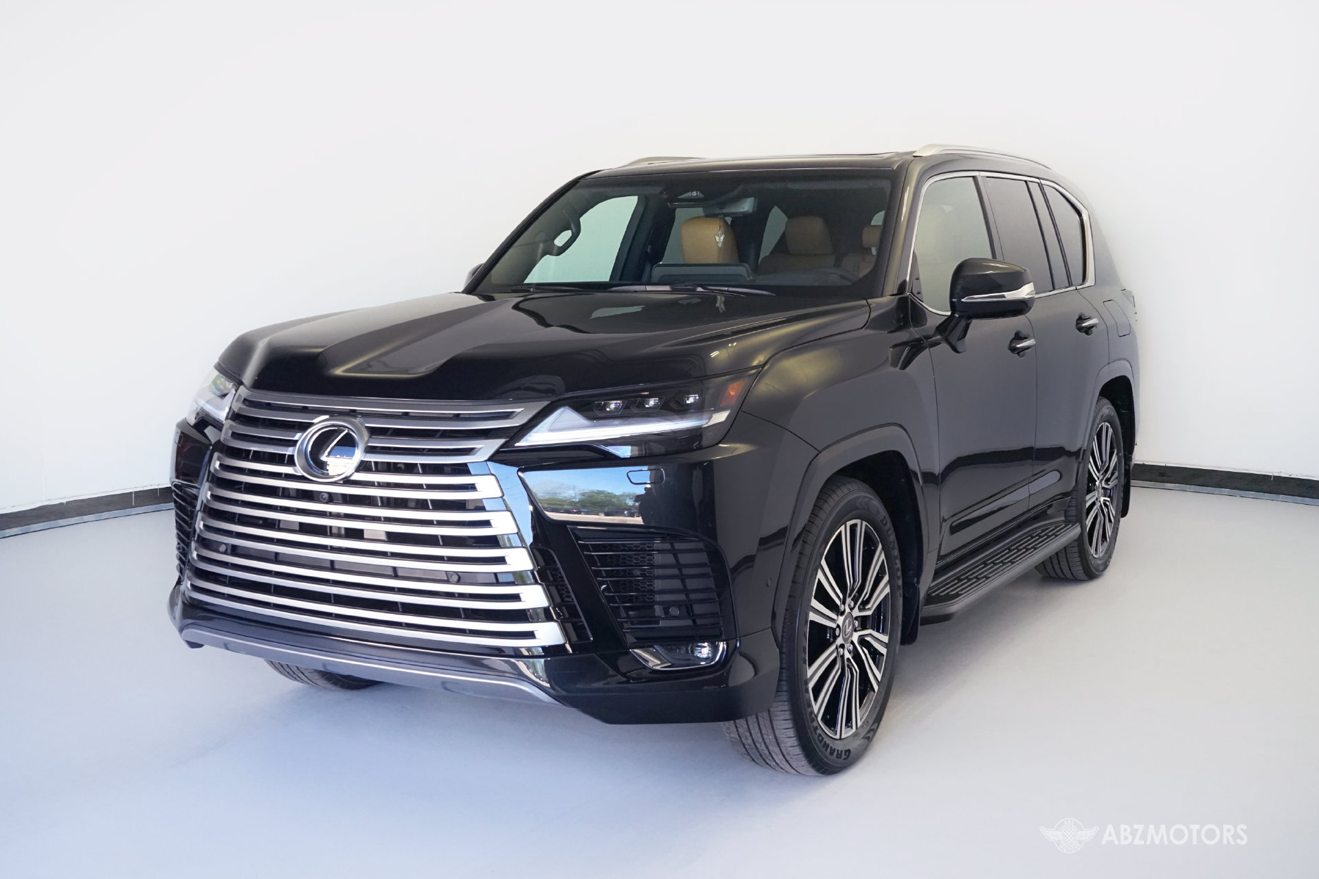Used 2026 Lexus LX 700h Luxury AWD/4WD image 2