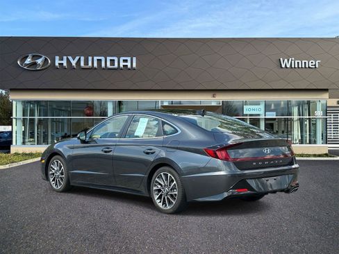 Used 2023 Hyundai Sonata Limited FWD image 2