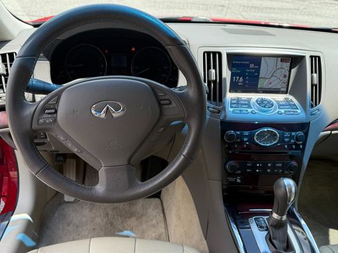 Used 2013 INFINITI G37 Convertible w/ Premium Pkg RWD image 10