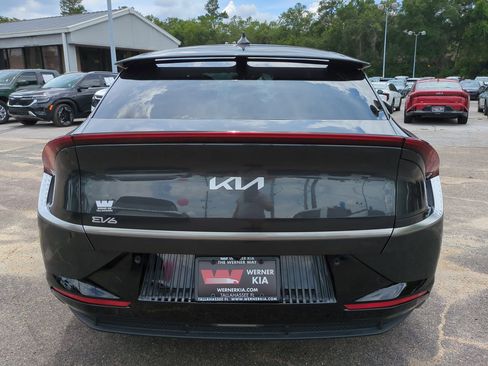 Certified 2022 Kia EV6 Wind w/ Wind Technology Package AWD/4WD image 6