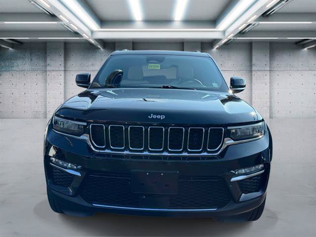 Used 2023 Jeep Grand Cherokee Limited w/ Luxury Tech Group II AWD/4WD image 30