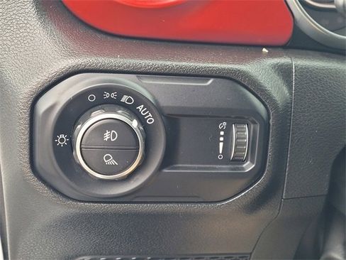 Used 2023 Jeep Gladiator Rubicon w/ Cold Weather Group image 26