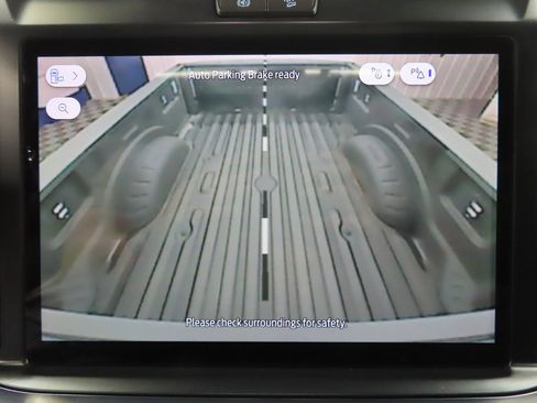 Used 2025 Ford F250 Platinum w/ FX4 Off-Road Package image 22