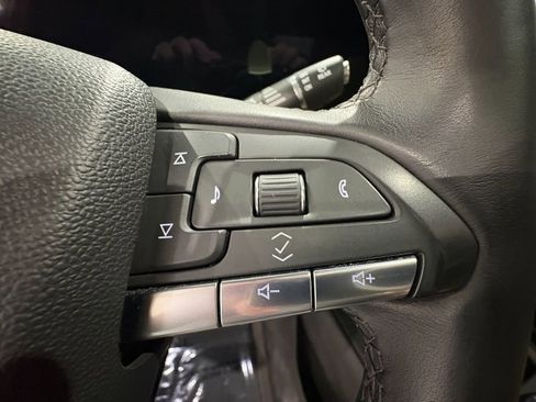Used 2024 Cadillac XT4 Luxury w/ Cold Weather Package AWD/4WD image 14