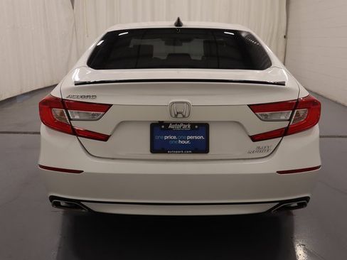 Used 2021 Honda Accord Sport image 8