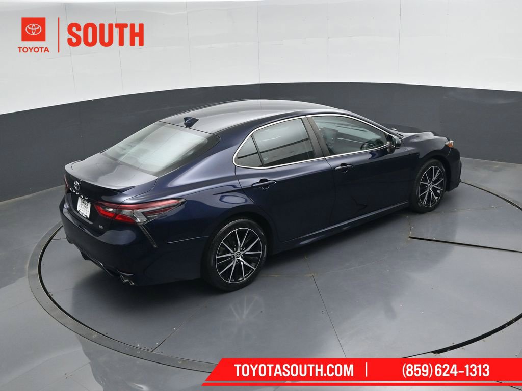 Used 2021 Toyota Camry SE FWD image 43