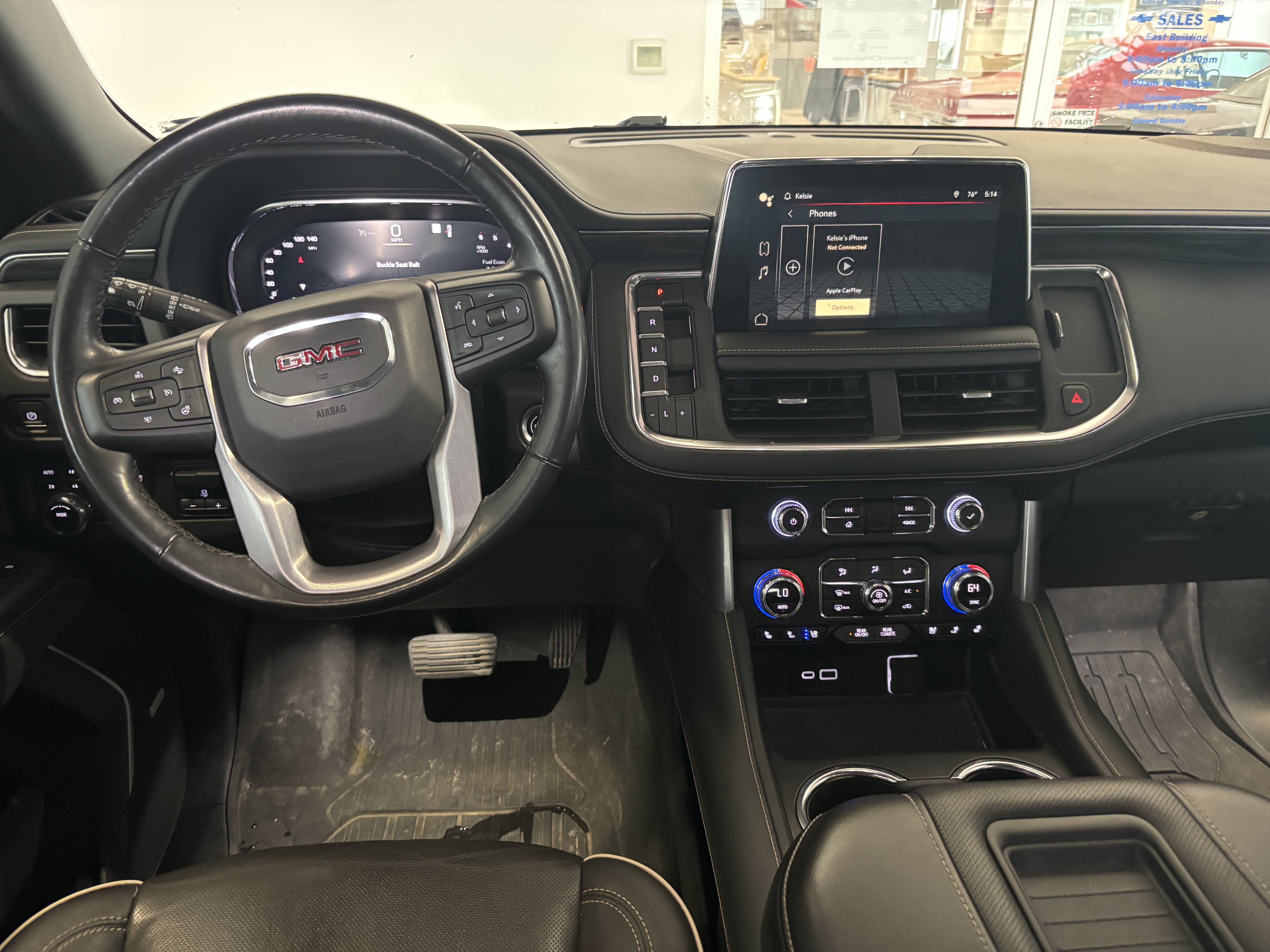 Used 2022 GMC Yukon SLT w/ SLT Premium Package AWD/4WD image 3