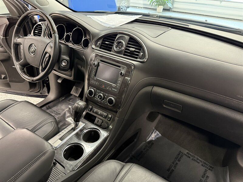 Used 2015 Buick Enclave Leather AWD/4WD image 22