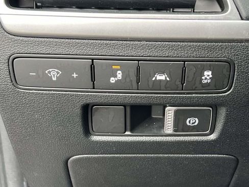 Certified 2022 Hyundai Palisade SE image 18