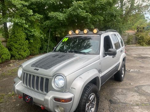 Used 2004 Jeep Liberty Renegade AWD/4WD image 15