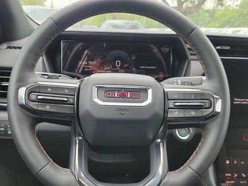 New 2026 GMC Terrain AT4 AWD/4WD image 9