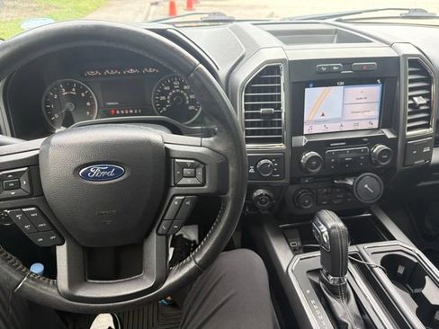 Used 2017 Ford F150 XLT w/ Equipment Group 302A Luxury AWD/4WD image 4