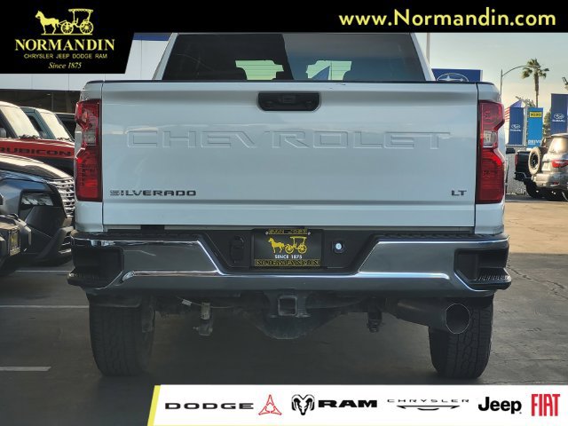 Used 2025 Chevrolet Silverado 2500 LT w/ Convenience Package AWD/4WD image 4