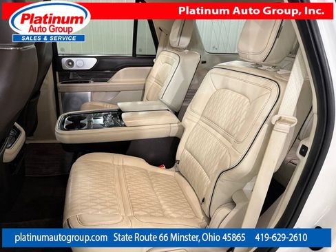 Used 2020 Lincoln Navigator Black Label w/ Cargo Convenience Package AWD/4WD image 28