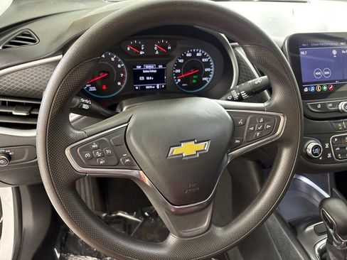 Used 2023 Chevrolet Malibu LT FWD image 31