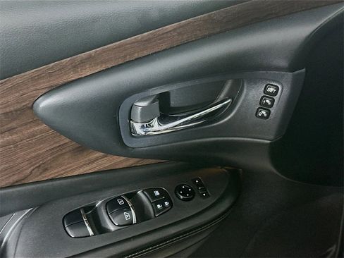 Used 2019 Nissan Murano Platinum image 25