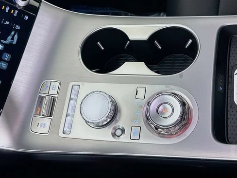 New 2026 Genesis GV70 2.5T Advanced AWD/4WD image 15