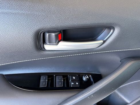 Used 2024 Toyota Corolla SE image 11