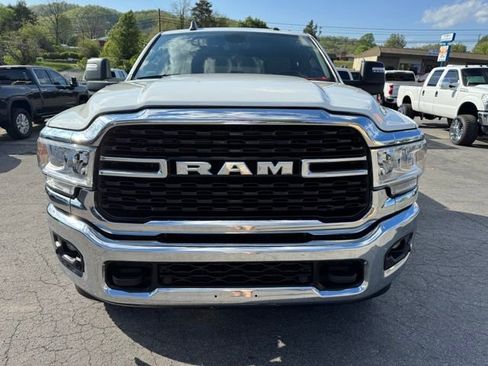 Used 2024 RAM 2500 Big Horn w/ Off Road Package AWD/4WD image 6