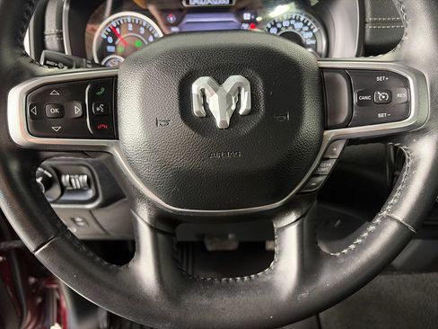 Used 2022 RAM 1500 Laramie AWD/4WD image 16