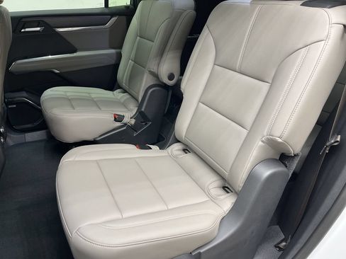 New 2026 GMC Acadia Elevation w/ Elevation Premium Package FWD image 6