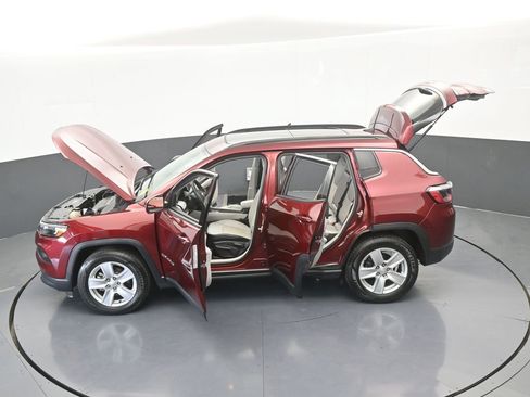 Used 2022 Jeep Compass Latitude w/ Sun and Sound Group image 65