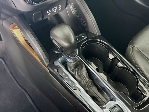 Used 2023 Chevrolet TrailBlazer ACTIV w/ Convenience Package image 16