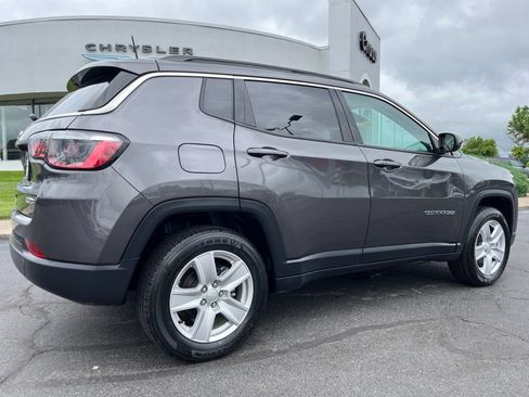 Used 2022 Jeep Compass Latitude w/ Convenience Group AWD/4WD image 37