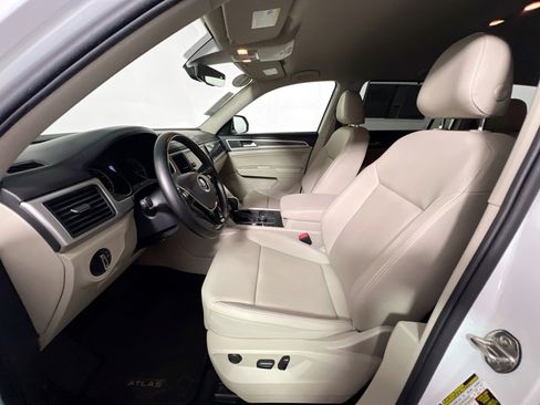 Used 2018 Volkswagen Atlas SE image 14