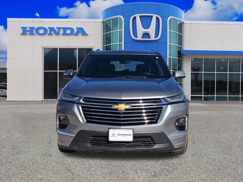 Used 2023 Chevrolet Traverse Premier FWD image 8