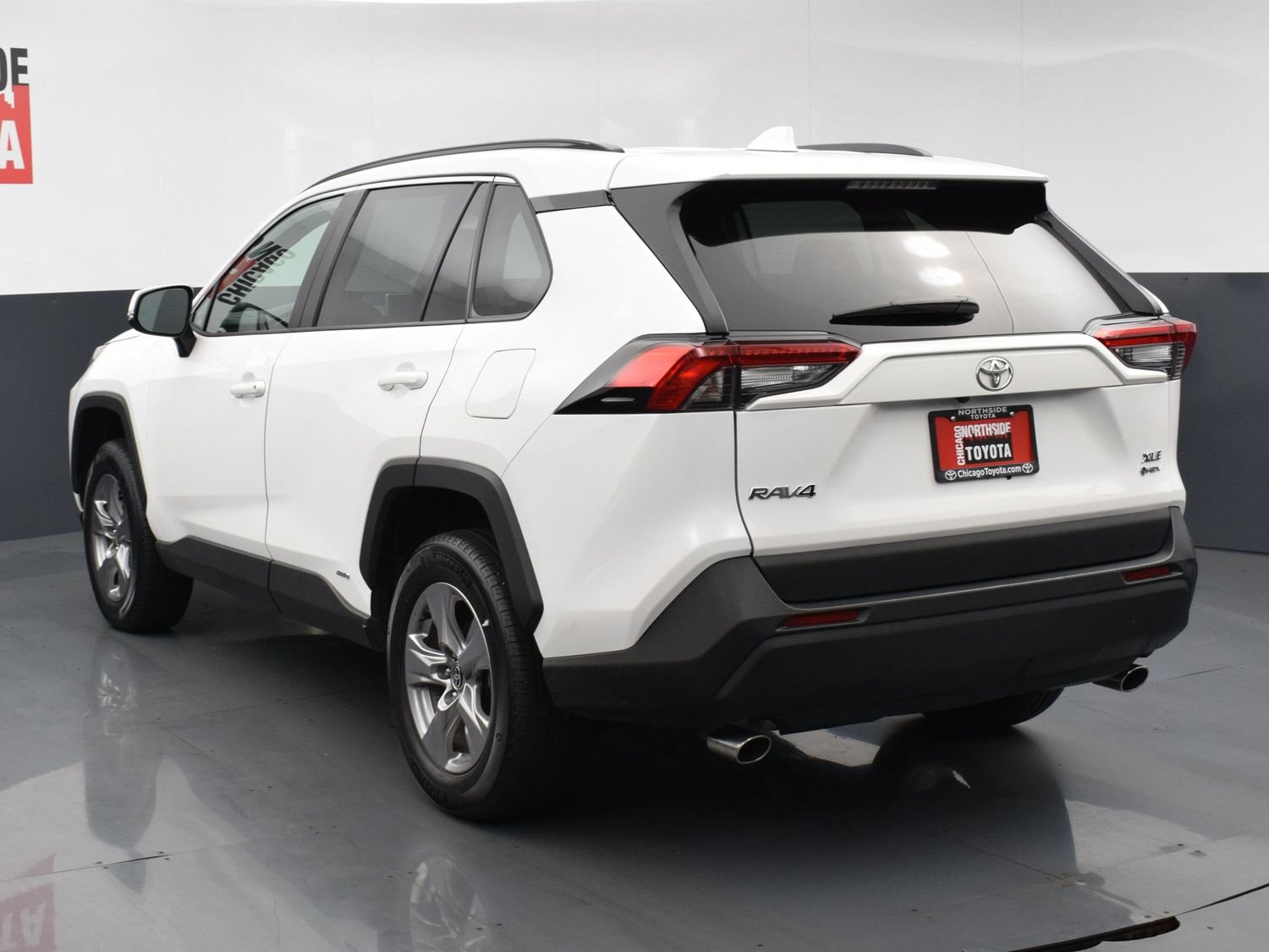 Used 2025 Toyota RAV4 XLE AWD/4WD image 3