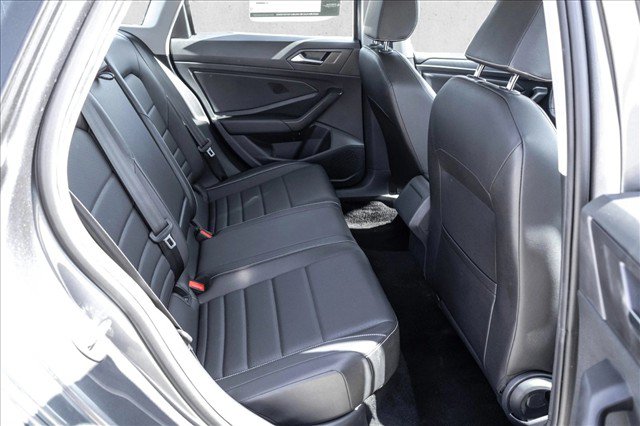 Used 2024 Volkswagen Jetta SE FWD image 22