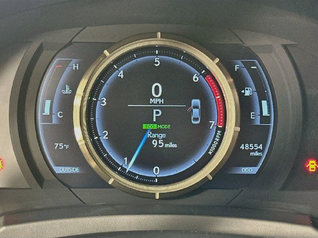 Used 2016 Lexus IS 200t w/ F Sport Package RWD image 12