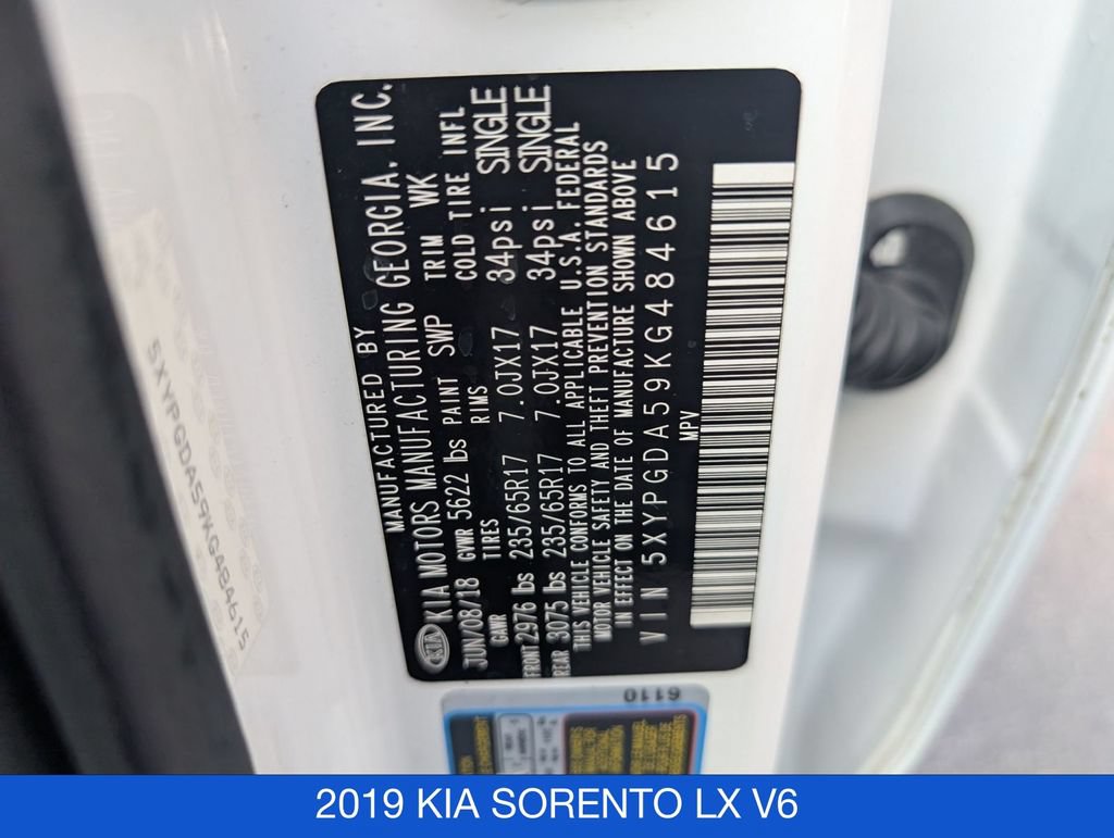 Used 2019 Kia Sorento AWD V6 image 31