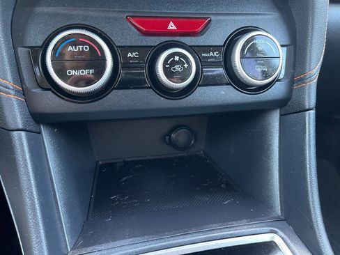 Used 2019 Subaru Crosstrek 2.0i Limited w/ Moonroof Package w/Navigation AWD/4WD image 19