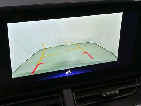 New 2025 Chevrolet Trax LT w/ Driver Confidence Package image 20