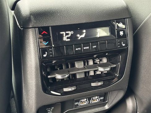 New 2025 Jeep Grand Cherokee L Limited w/ Black Appearance Package image 21