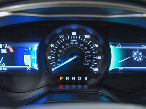 Used 2019 Ford Fusion SEL image 23