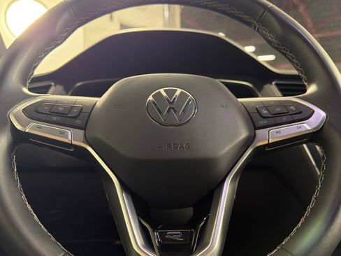 Used 2023 Volkswagen Tiguan SE R-Line FWD image 22