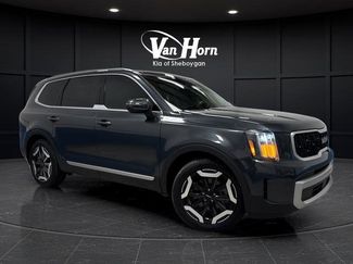Used 2024 Kia Telluride EX video 1